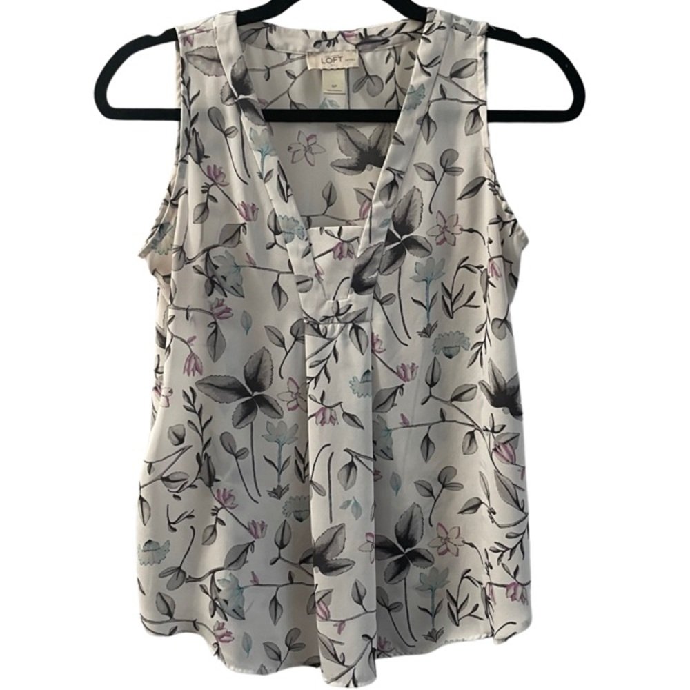 LOFT floral sleeveless blouse with front pleat and flattering Vneck neckline